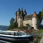 Poolside Bliss Near Beaulieu (Cantal)