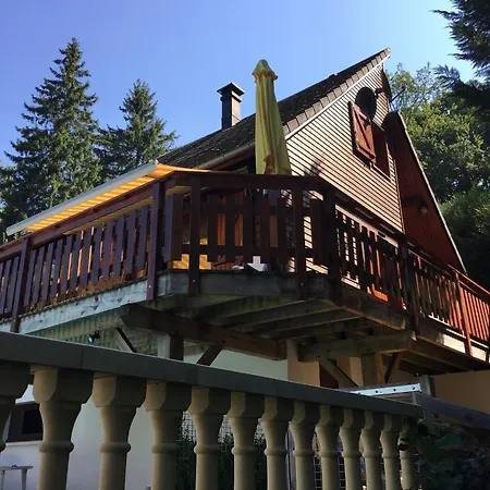 Poolside Bliss Near بيت للعطل *