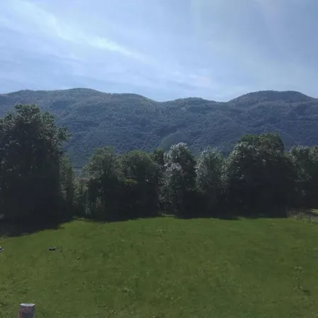 Дом отдыха Poolside Bliss Near Beaulieu (Cantal)