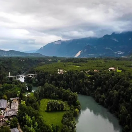 Poolside Bliss Near Σπίτι διακοπών