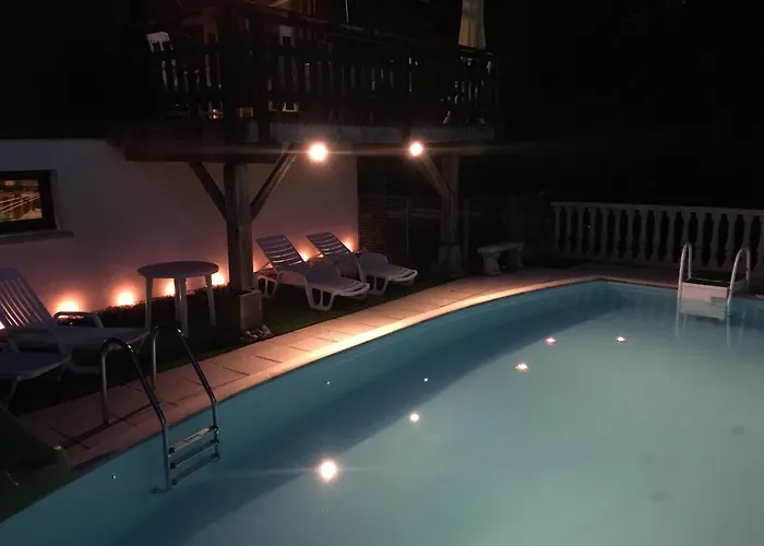 Σπίτι διακοπών Poolside Bliss Near *