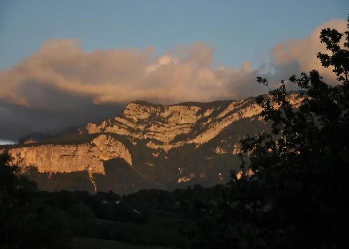Poolside Bliss Near Σπίτι διακοπών