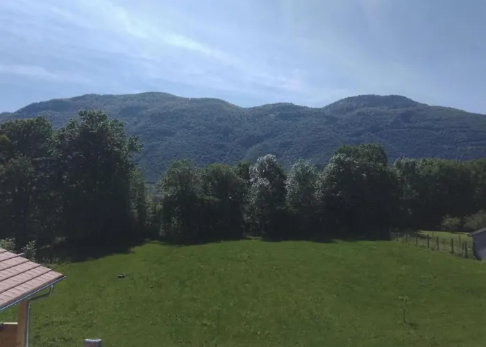 Σπίτι διακοπών Poolside Bliss Near Beaulieu (Cantal)